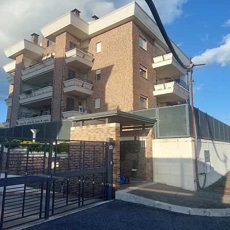 Relax & Business Luxury Apartment Velletri Luaran gambar