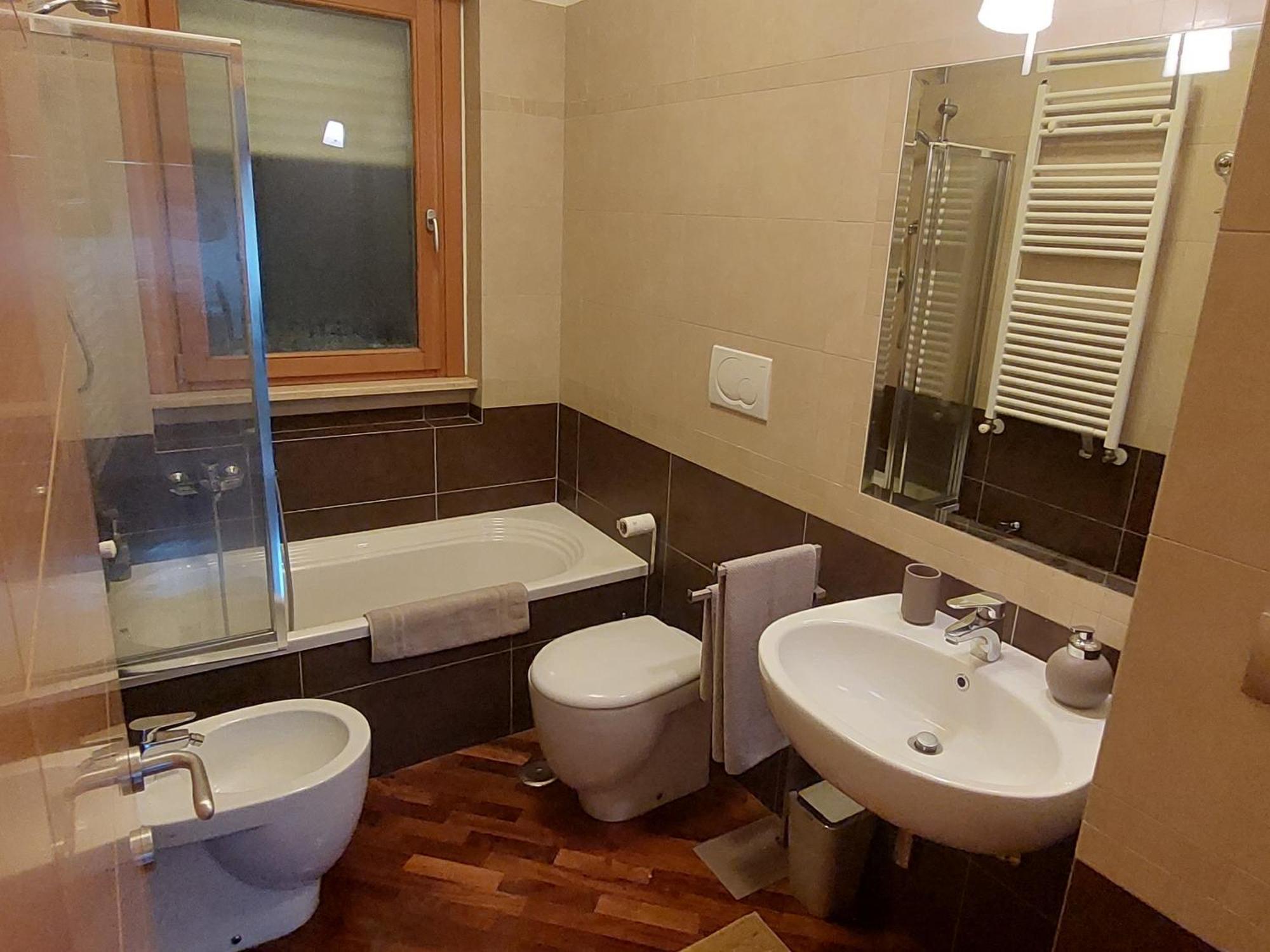 Relax & Business Luxury Apartment Velletri Luaran gambar
